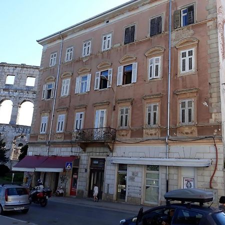 Amphiteater Art Apartman بولا المظهر الخارجي الصورة